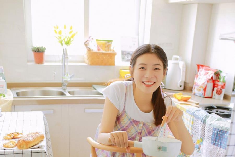 东莞私人伴游女孩服务员巨聪婧